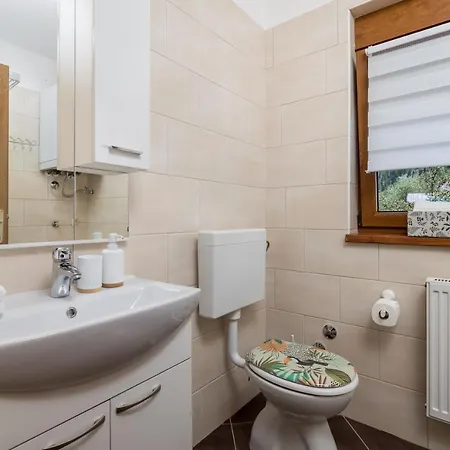 Roko Apartment *